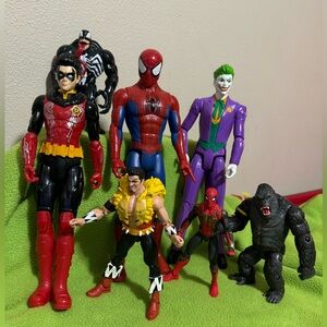 Action figures lot